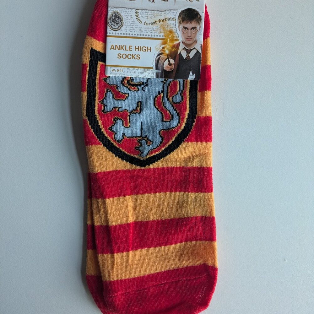 FREE WITH PURCHASE - Harry Potter Gryffindor ankle socks